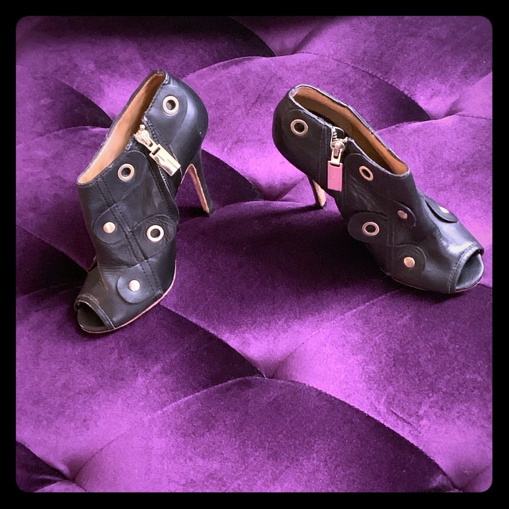 Size 7 L.A.M.B. Booties